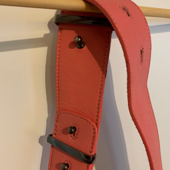 Snob Pink Leather Belt size M - Picture 2 of 3